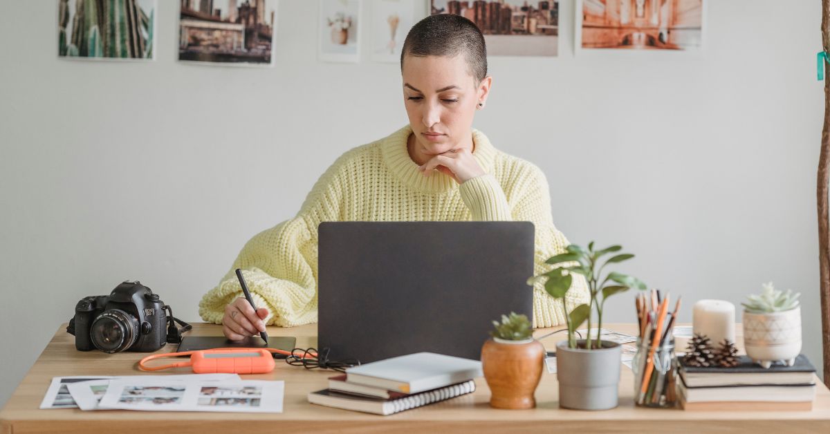 cara menjadi desainer grafis