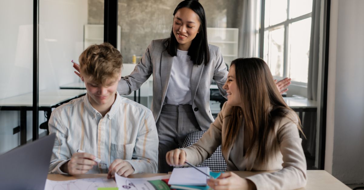 jasa desain presentasi interaktif