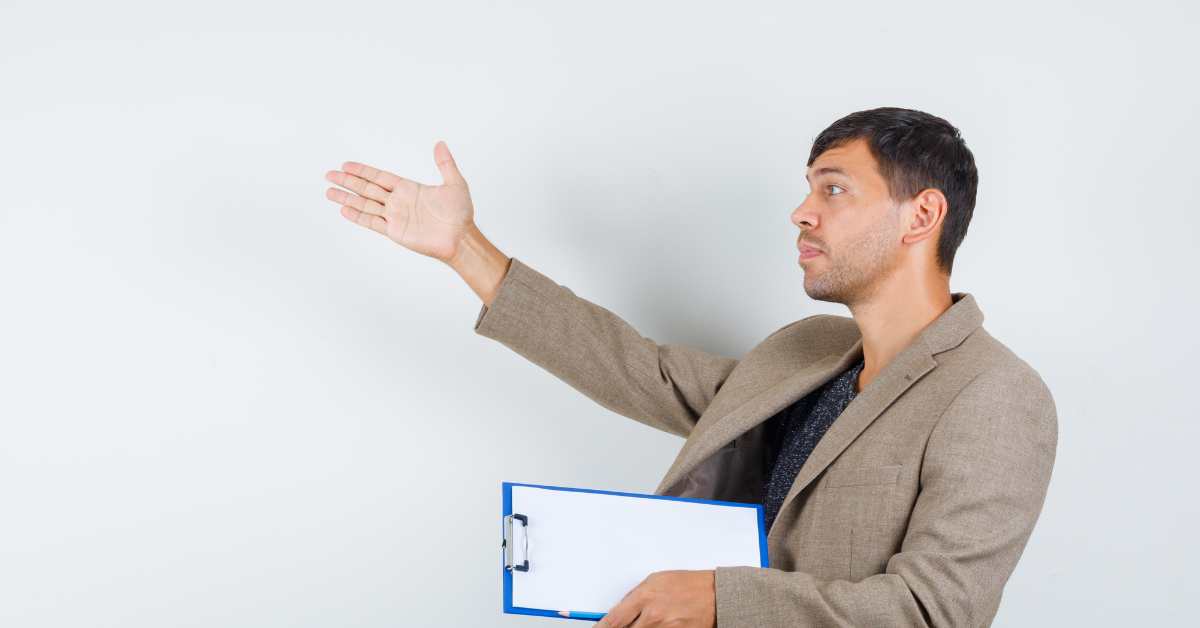 Bye Tangan Kaku! 7 Hand Gesture yang Baik saat Presentasi agar Tidak Terlihat Gugup
