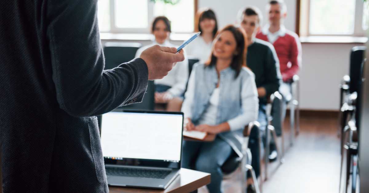60 Contoh Ice Breaking Dalam Ruangan: Seminar Hingga Training