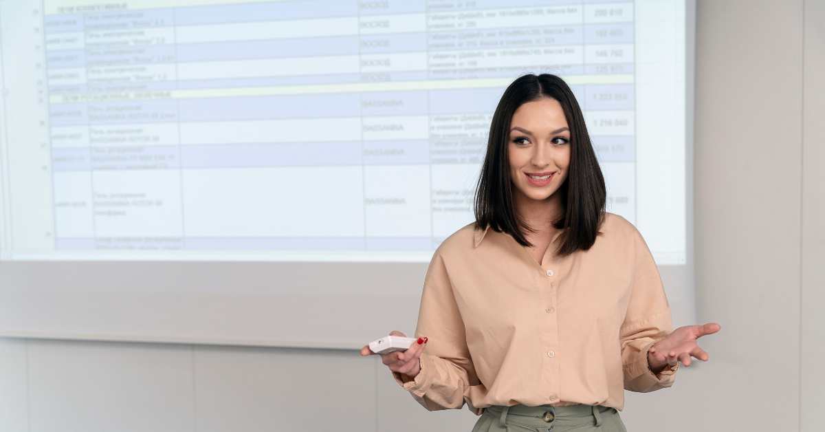 Contoh Desain Presentasi Profesional untuk Berbagai Industri: Oil & Gas, Perbankan, Properti, dan FMCG